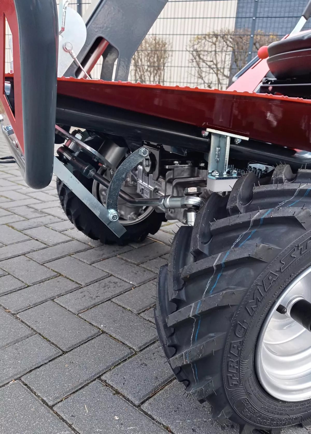 Benassi Schlegelmäher Aufsitzmäher FOX 95 4WD - Allrad - Baumawelt.de - NB Baumaschinen 