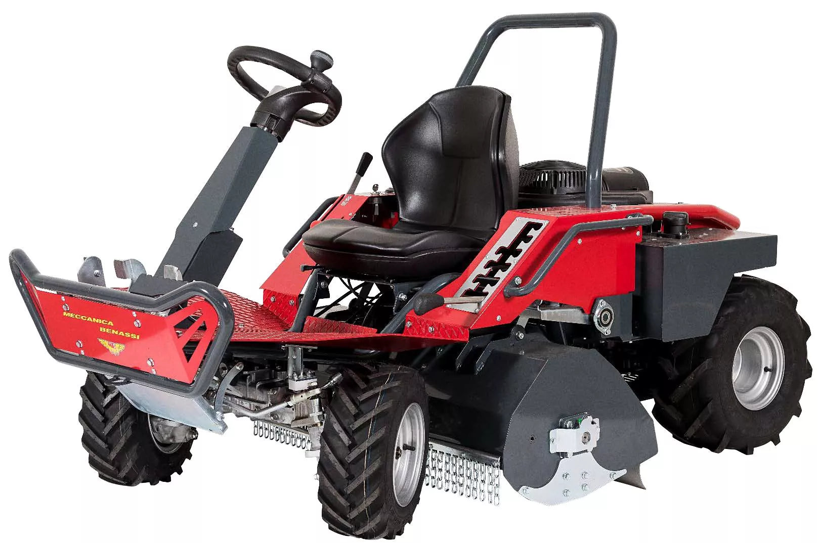 Benassi Schlegelmäher Aufsitzmäher FOX 95 4WD - Allrad - Baumawelt.de - NB Baumaschinen 